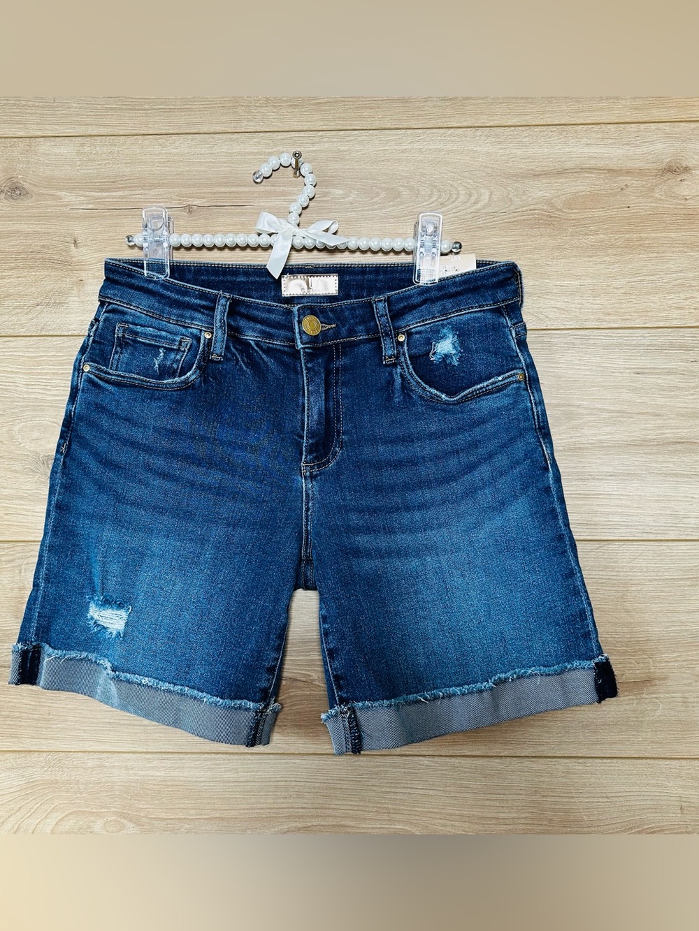 Kut from the Kloth katherine Boyfriend short Dark Blue Boyfriend Denim Shorts - Picture 4 of 12